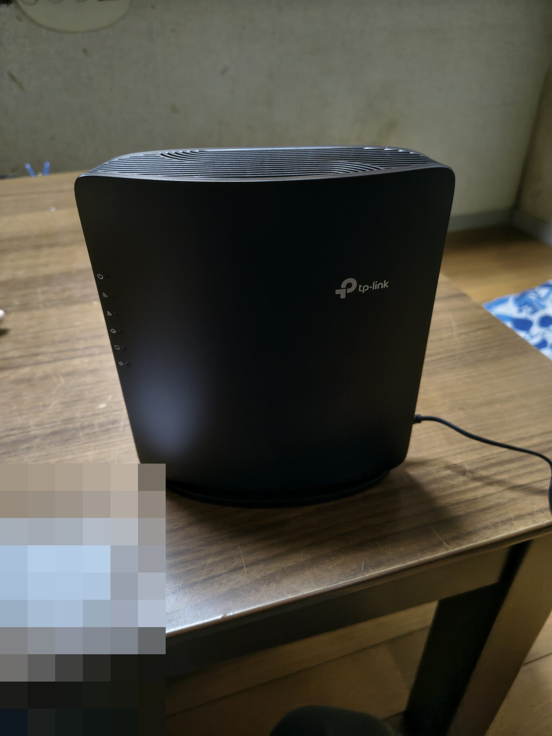 設置前のTP-Link Archer BE220本体